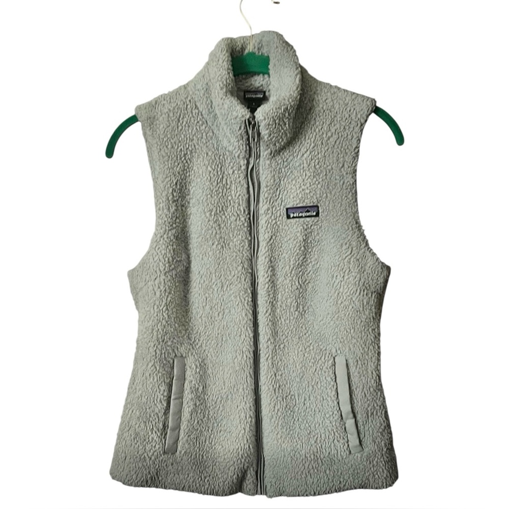 ***SOLD***Patagonia Sherpa Zip front Lined Vest. SZ.S